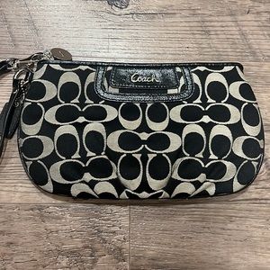 Coach Signature Wristlet, Corner Zip